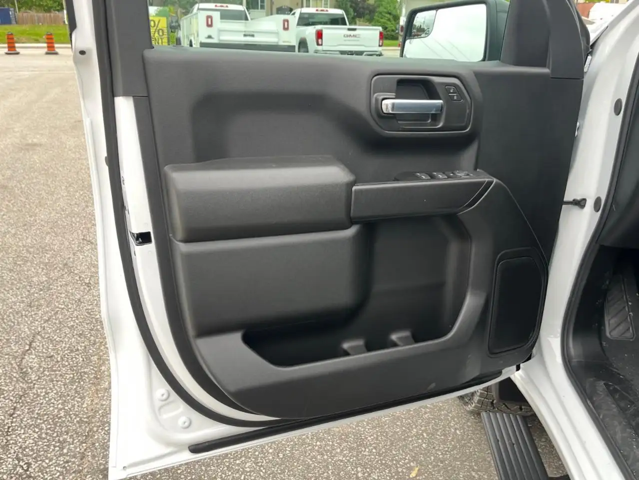 GMC Sierra 1500 снимка GMC Sierra 1500