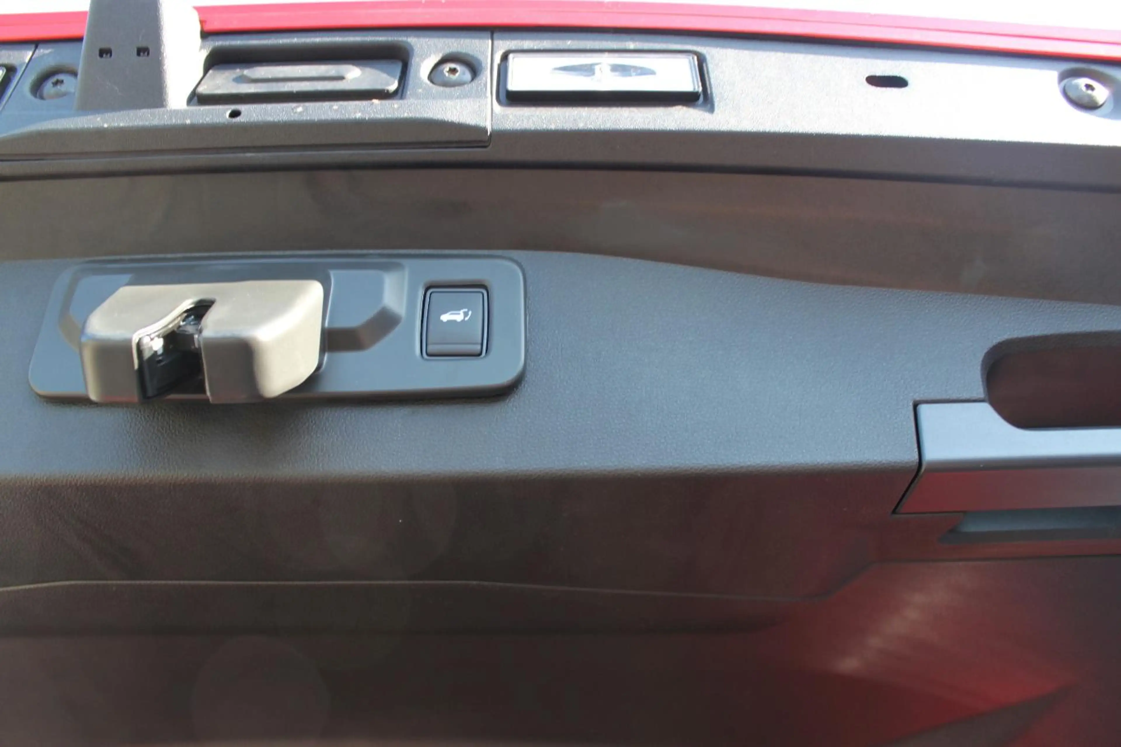 Mitsubishi Grandis Intro Edition 1.3 T-Benziner 7-DCT — photo 11