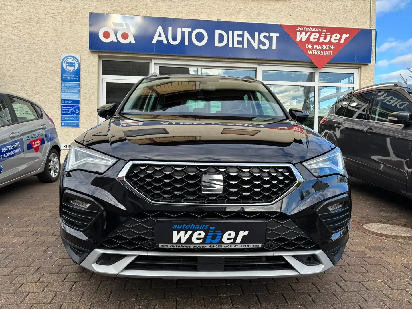 SEAT Ateca Xperience*DSG*KAMERA*NAV*CARPLAY*El.Heckklappe*uvm Schwarz - 2