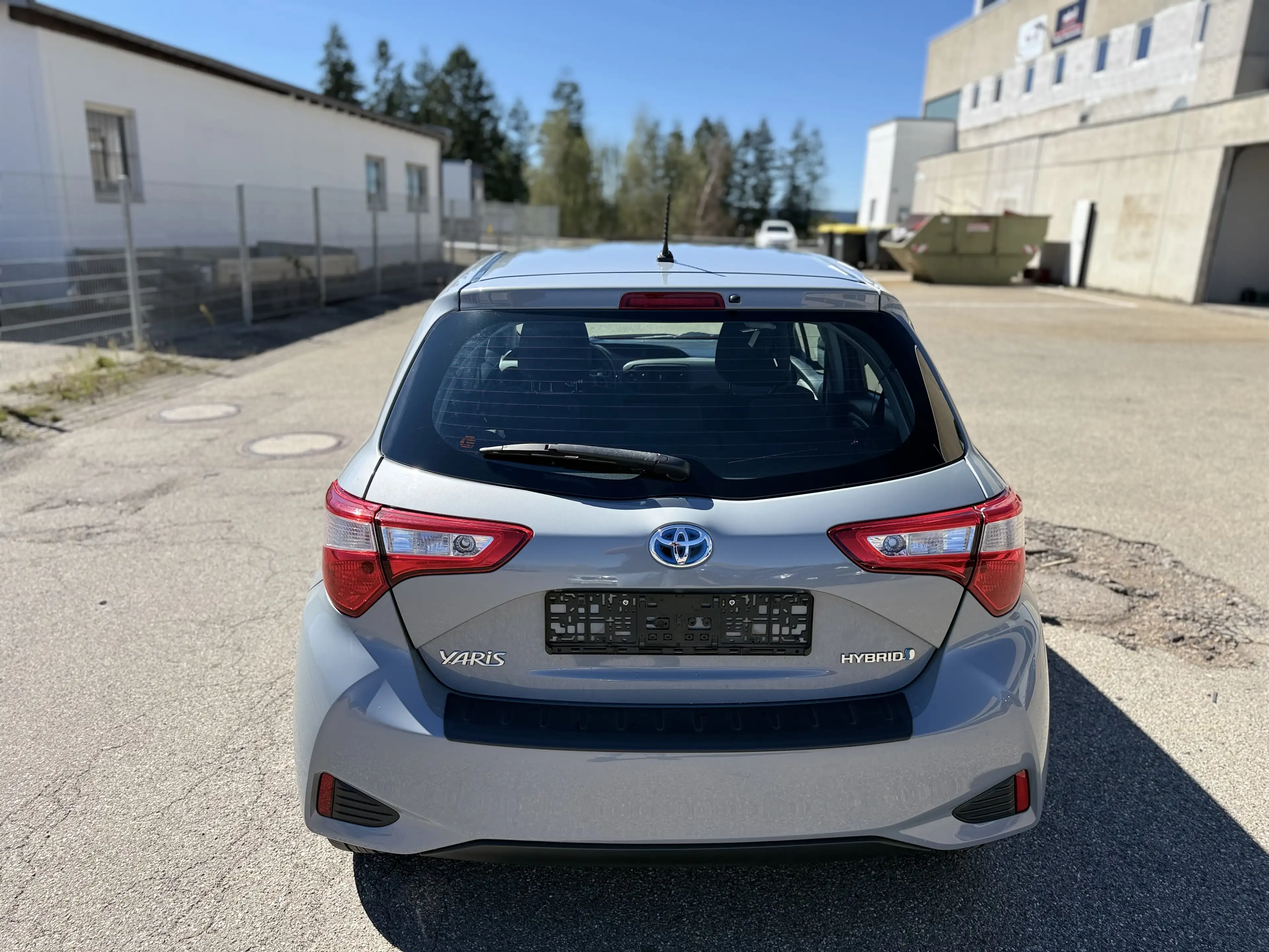 Toyota Yaris Hybrid*ERSTE HAND *47 TKM* TÜV NEU*AUTOMATIK*Spurhalteassistent* — photo 6