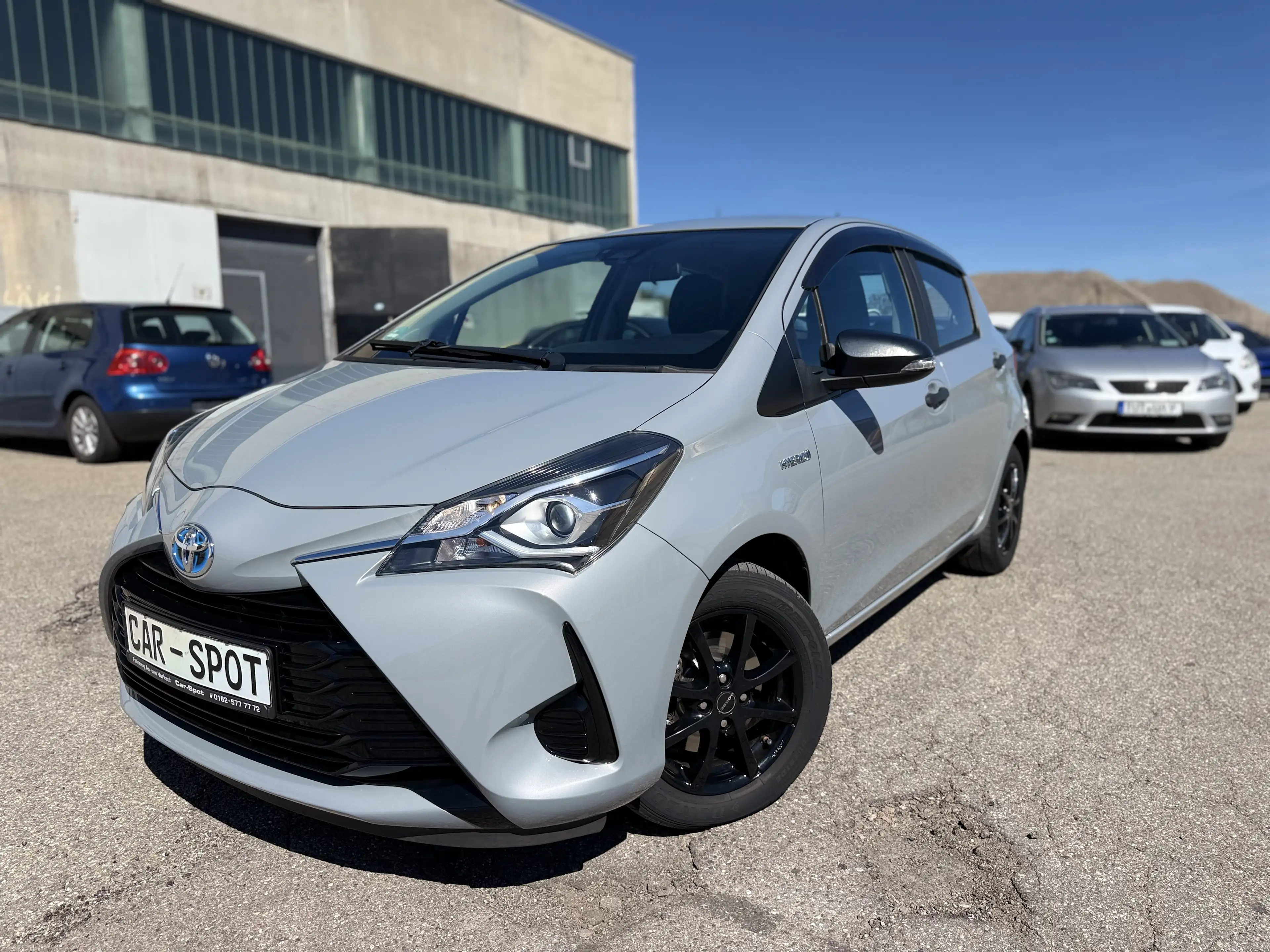 Toyota Yaris Hybrid*ERSTE HAND *47 TKM* TÜV NEU*AUTOMATIK*Spurhalteassistent*