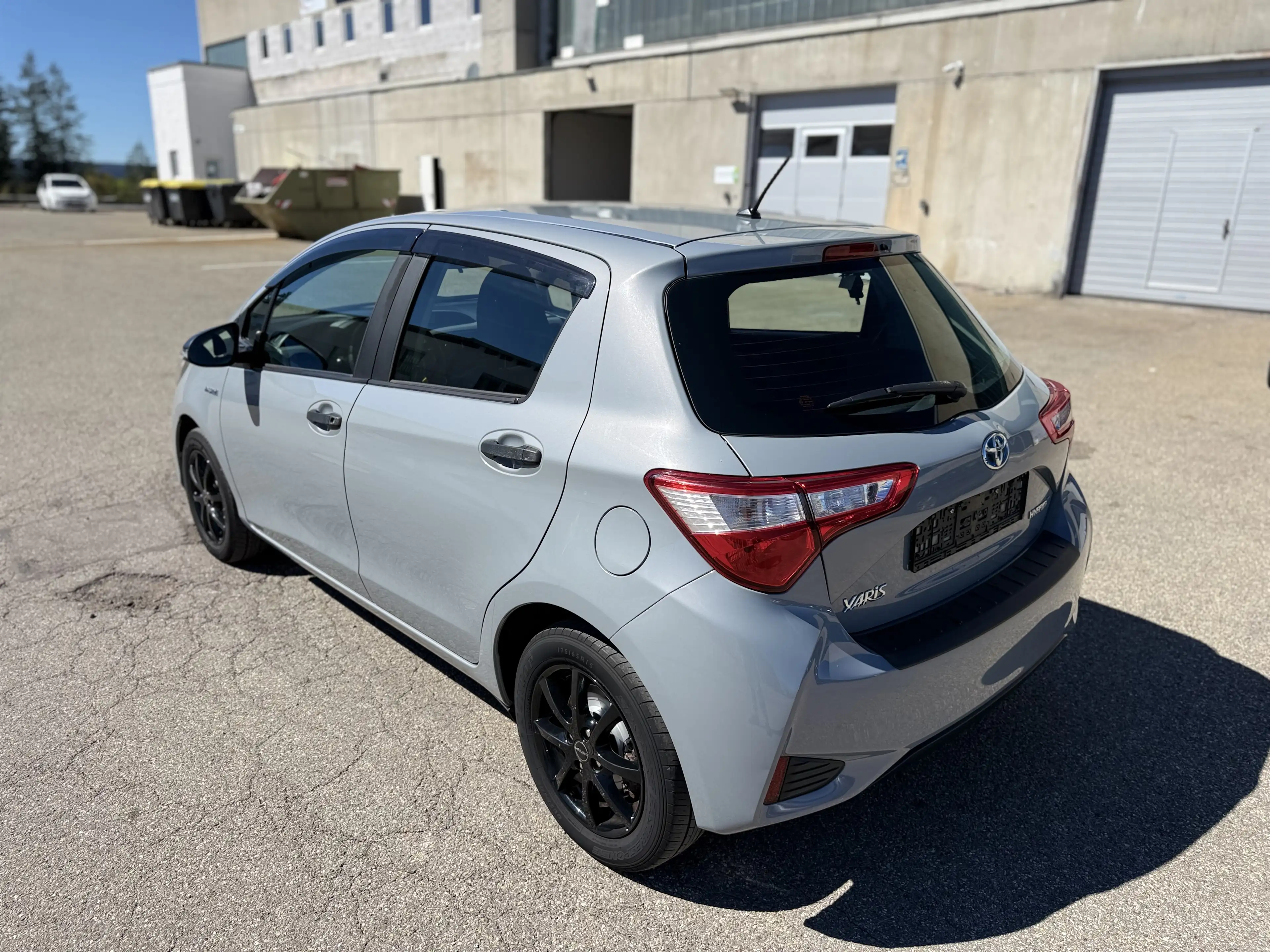 Toyota Yaris Hybrid*ERSTE HAND *47 TKM* TÜV NEU*AUTOMATIK*Spurhalteassistent* — photo 7