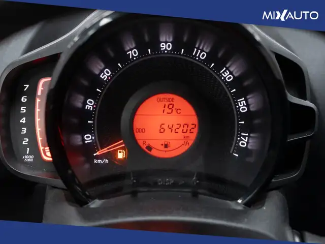Toyota Aygo view 15