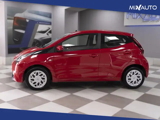 Toyota Aygo view 3