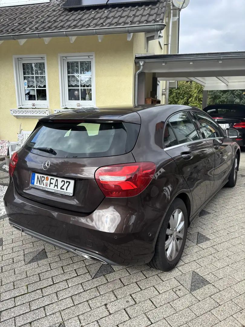 Mercedes-Benz A 180 A 180 Braun - 2