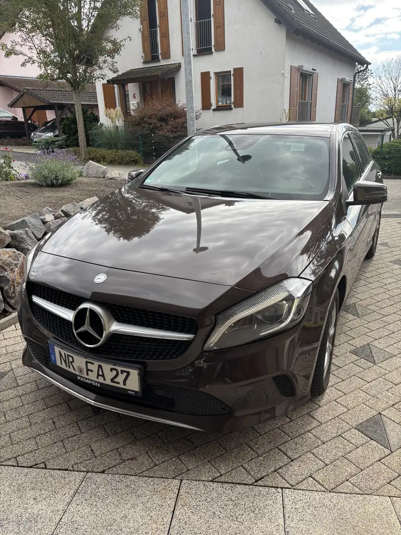 Mercedes-Benz A 180 A 180 Braun - 1