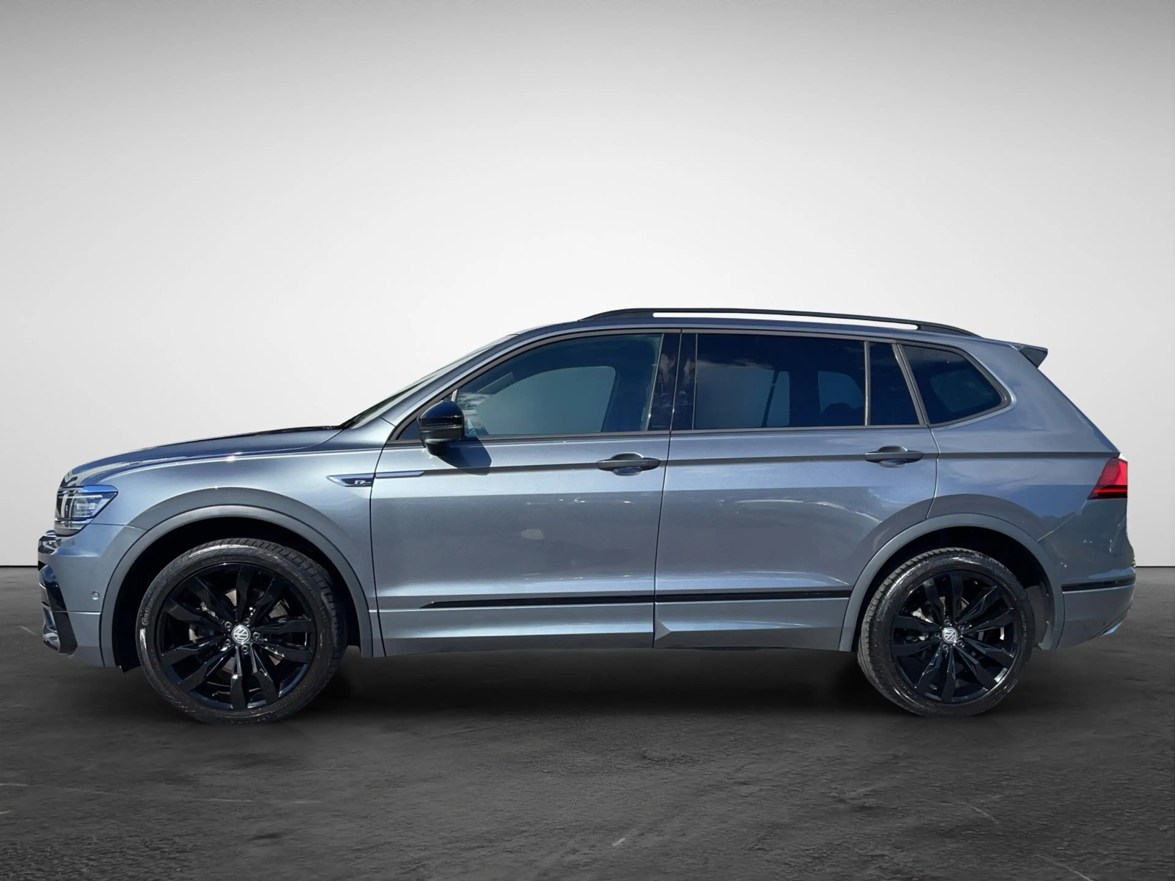 Volkswagen Tiguan Allspace 2.0 TDI DSG 4MOTION Highline R-Line-Paket Black... — photo 3