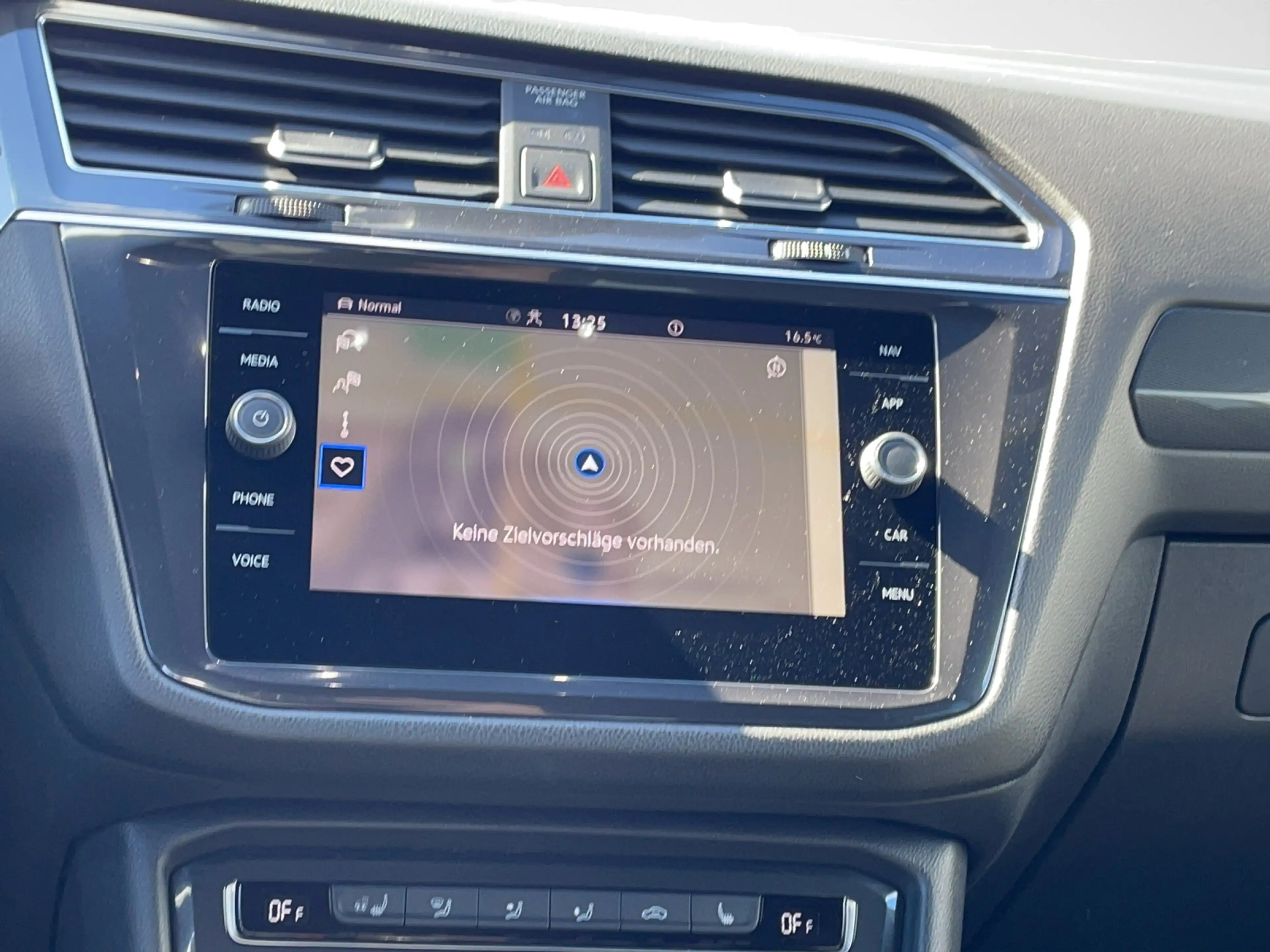 Volkswagen Tiguan Allspace 2.0 TDI DSG 4MOTION Highline R-Line-Paket Black... — photo 10