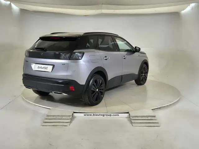 Peugeot 3008 view 4