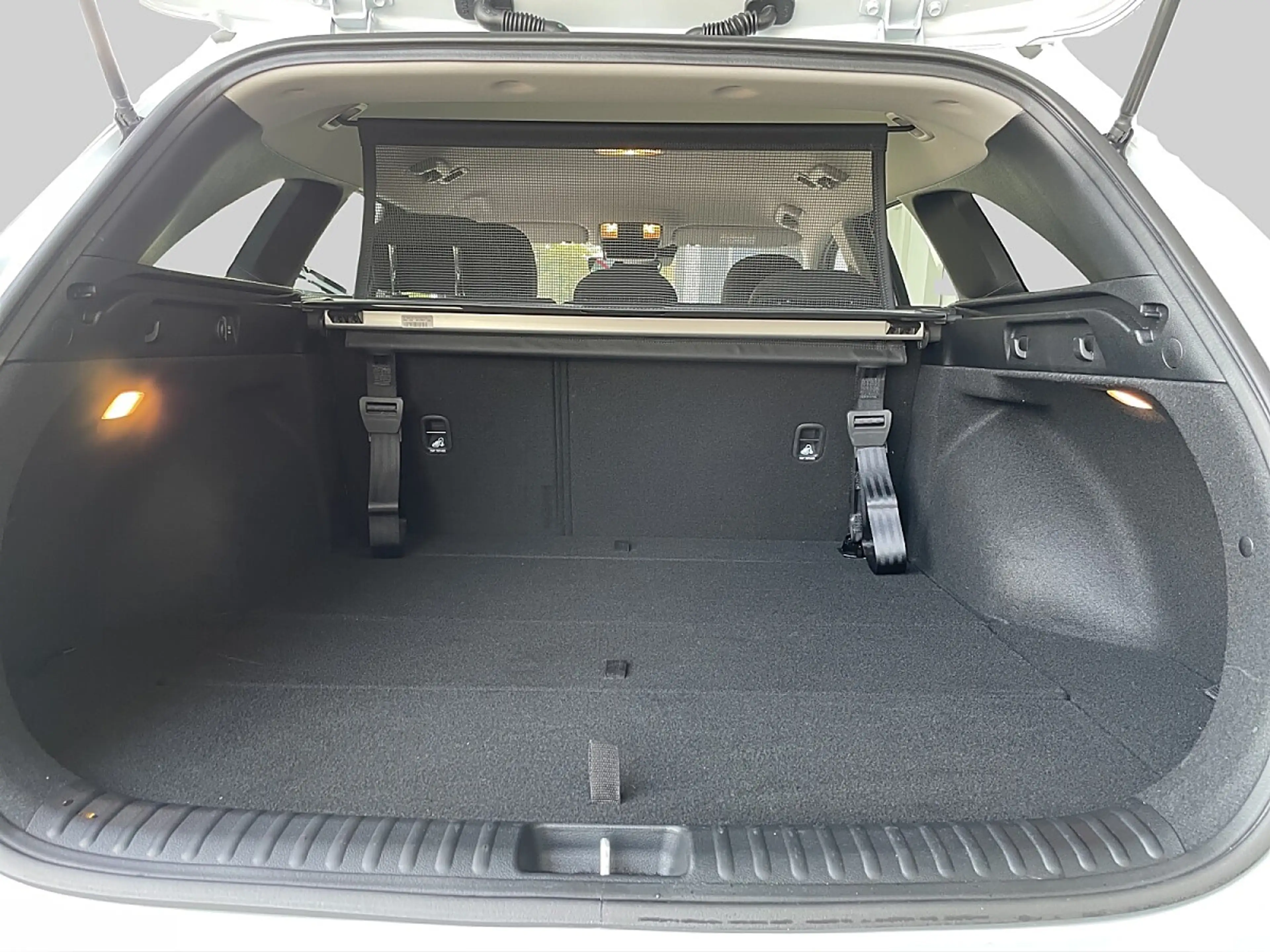 Kia Ceed SW / cee'd SW ceed SW 1,5 TGDI Silber — photo 13
