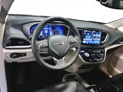 Chrysler Pacifica снимка Chrysler Pacifica