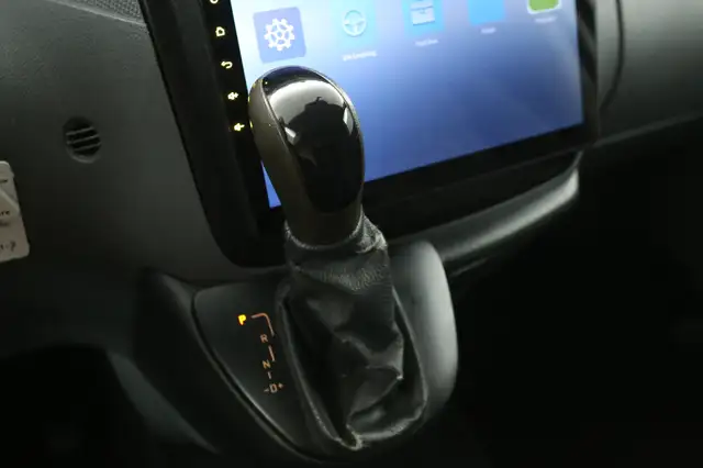 Mercedes-Benz Vito view 12