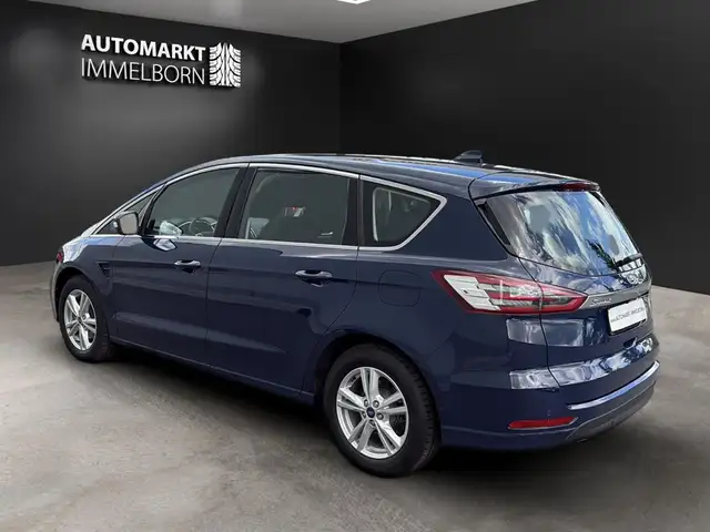 Ford S-Max view 5