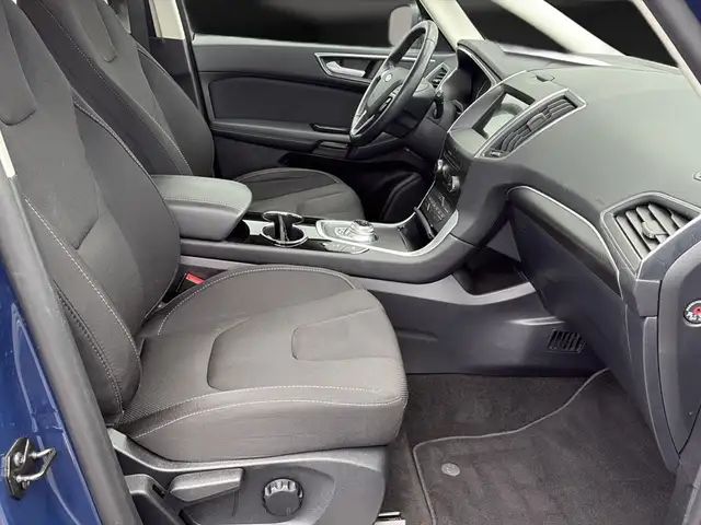 Ford S-Max view 15