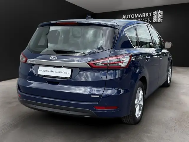 Ford S-Max view 11