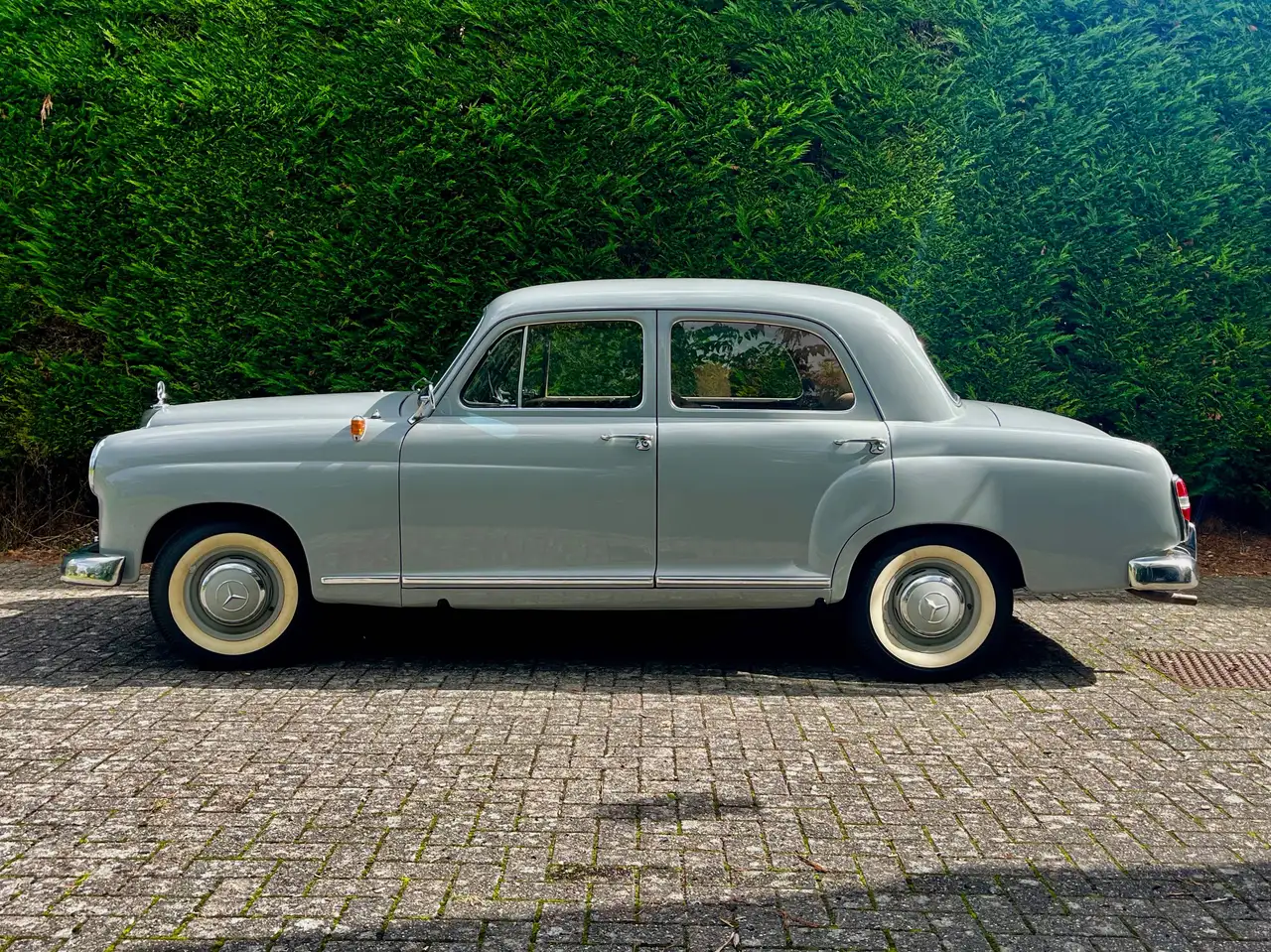 Mercedes-Benz 180 PONTON, foto 3