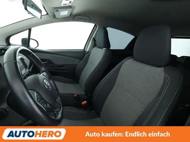 Toyota Yaris view 10