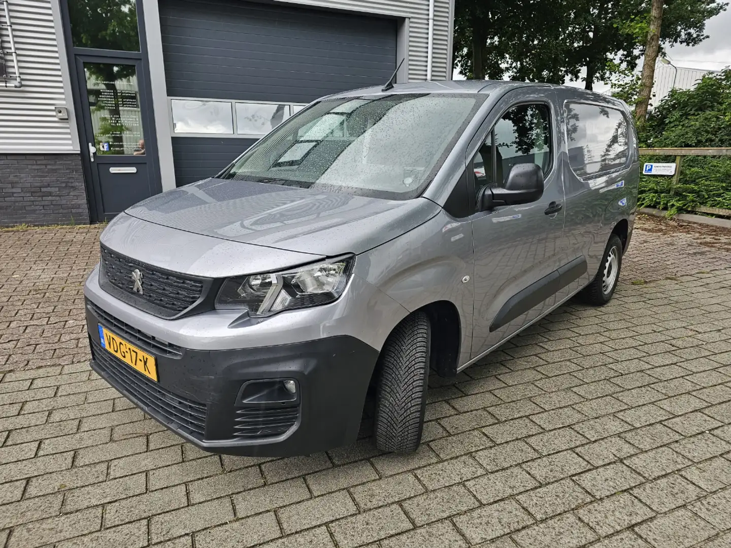Peugeot Partner L 1.5 BLUEHDI PREMIUM LONG L2 Grijs - 1