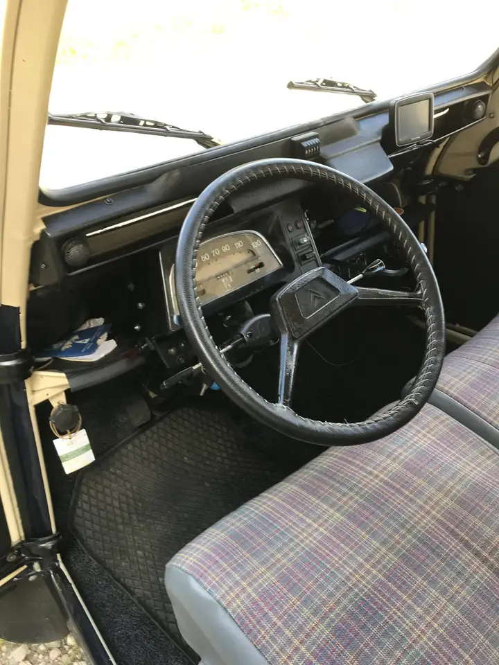Citroen 2CV AK 400, foto 11