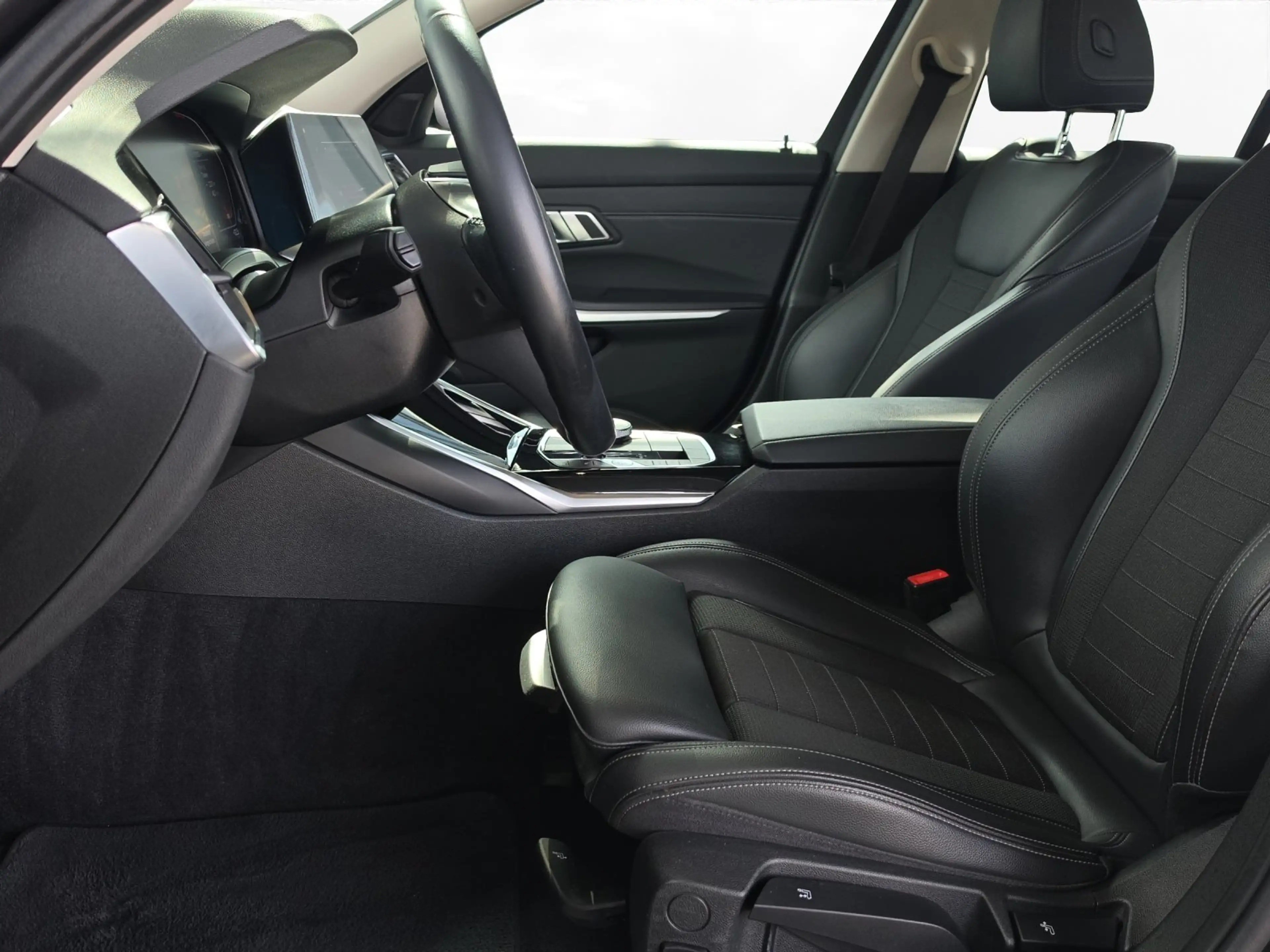 BMW 330 i Touring SPORTLINE LED | HiFi-LAUTSPRECHER — photo 8