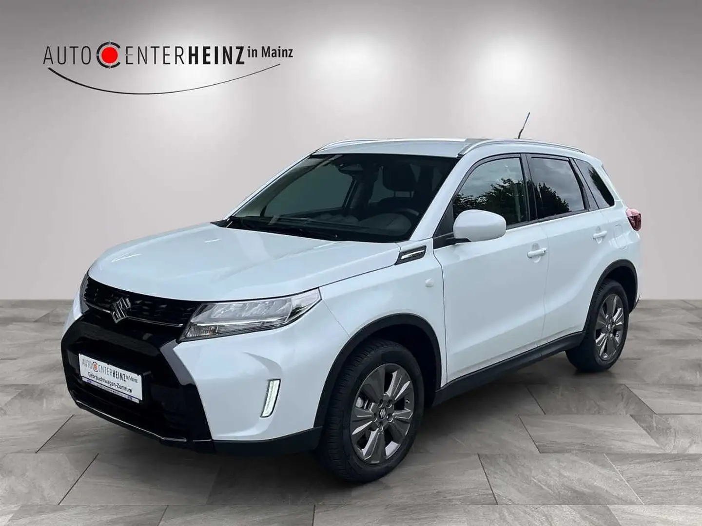 Suzuki Vitara 1.5 Hybrid Comfort 4x2 Weiß - 1