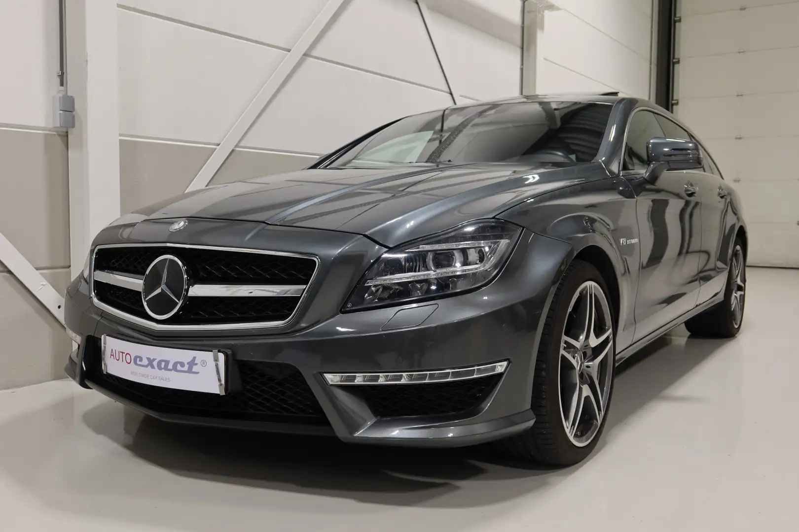 Mercedes-Benz CLS 63 AMG Shooting Brake 4-Matic Bang & Olufsen Gris - 1