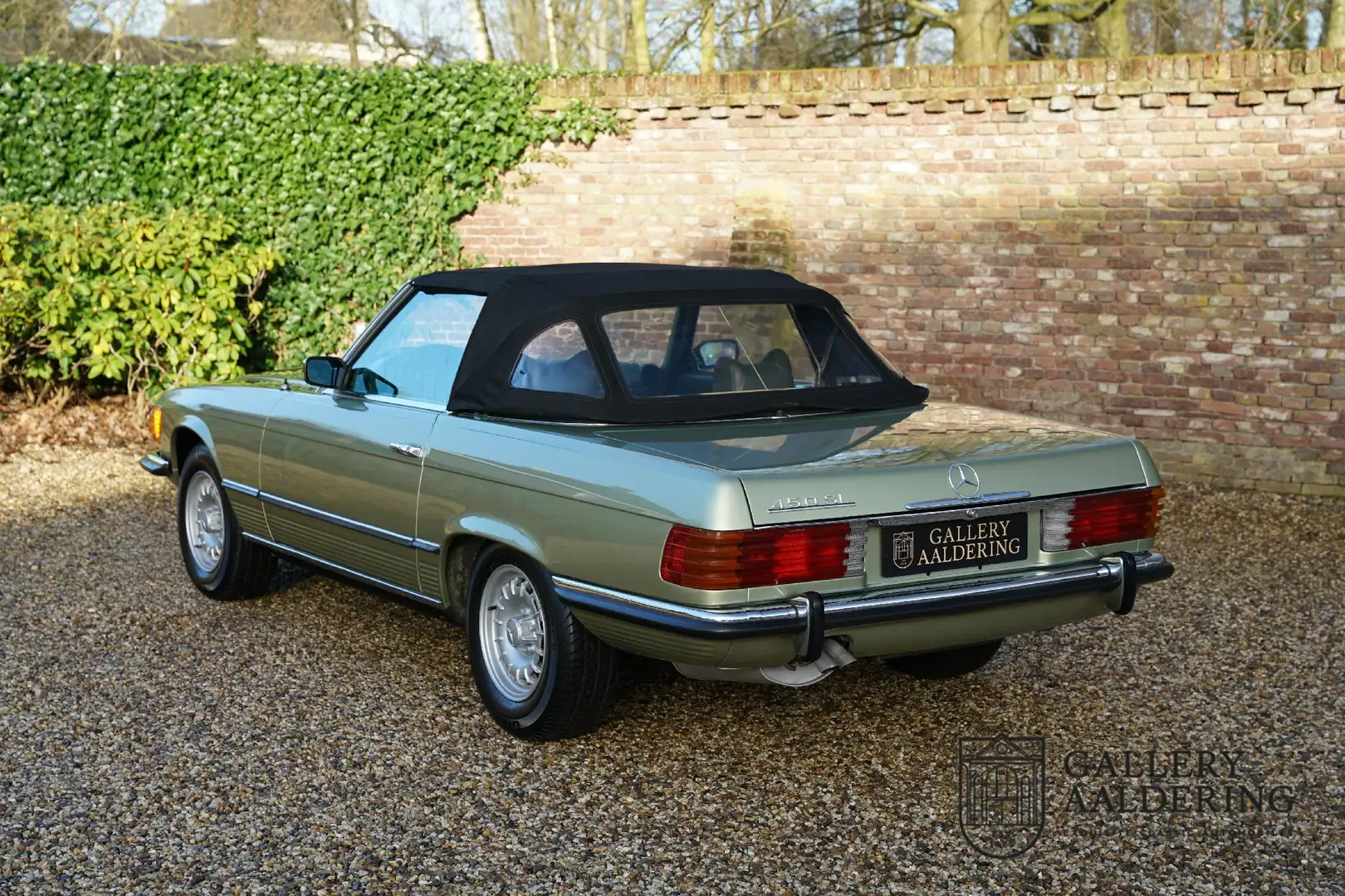 Mercedes-Benz SL 450 Stunning colour combination, 74.163 miles, runs ve Groen - 2