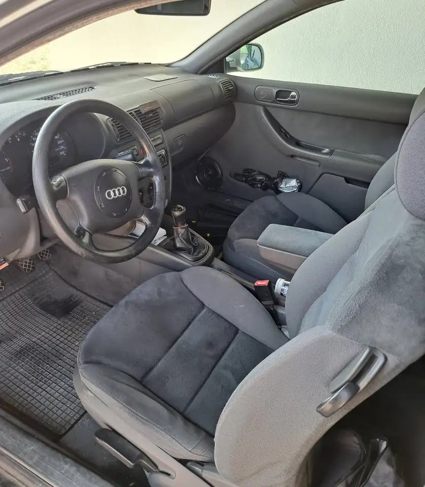 Audi A3 1,9 Ambiente TDI, foto 6
