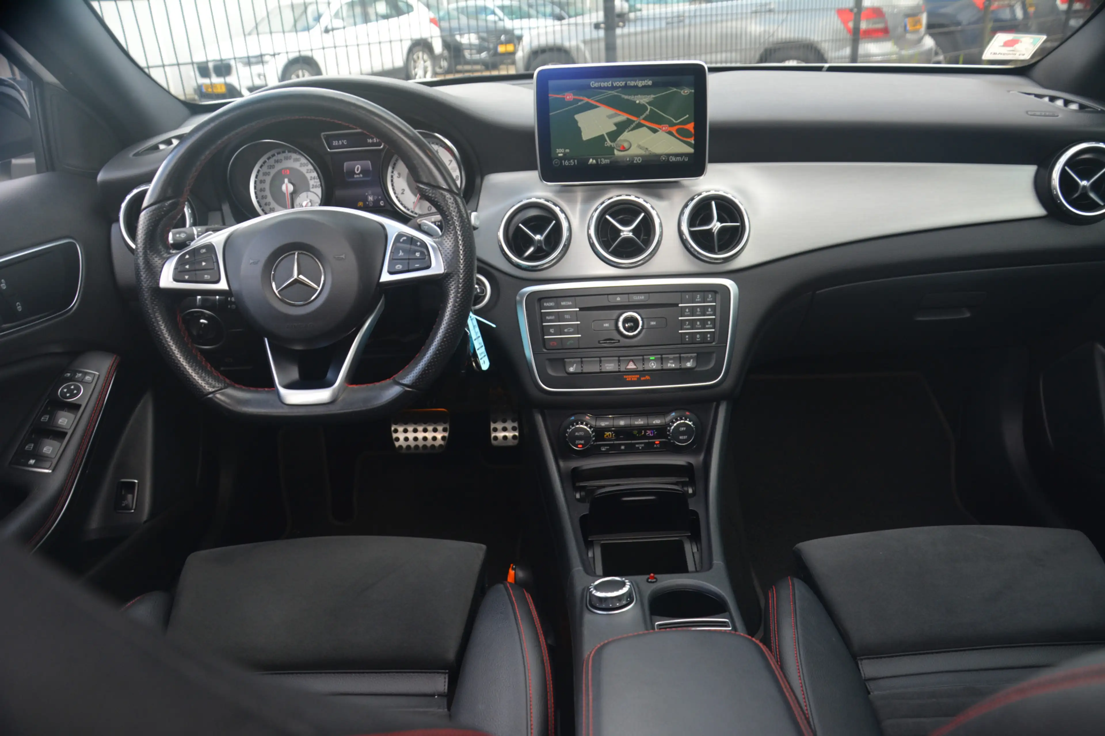 Mercedes-Benz GLA 180 Ambition 1e eigenaar dealeronderhouden 63155 NAP A — photo 2