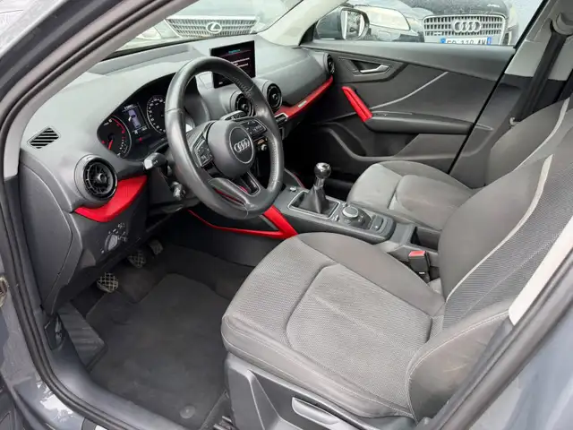 Audi Q2 view 8