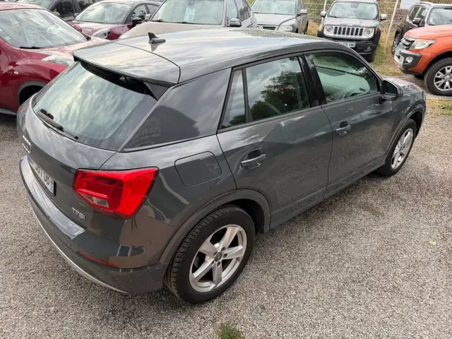 Audi Q2 view 5