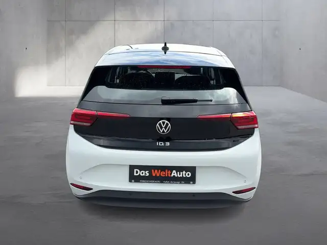 Volkswagen Id.3 view 4