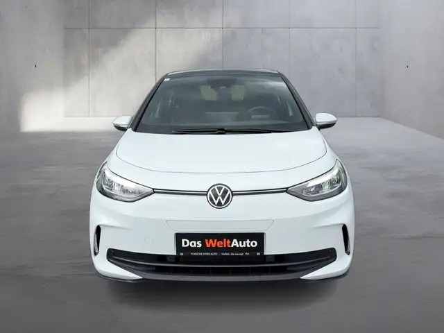 Volkswagen Id.3 view 8