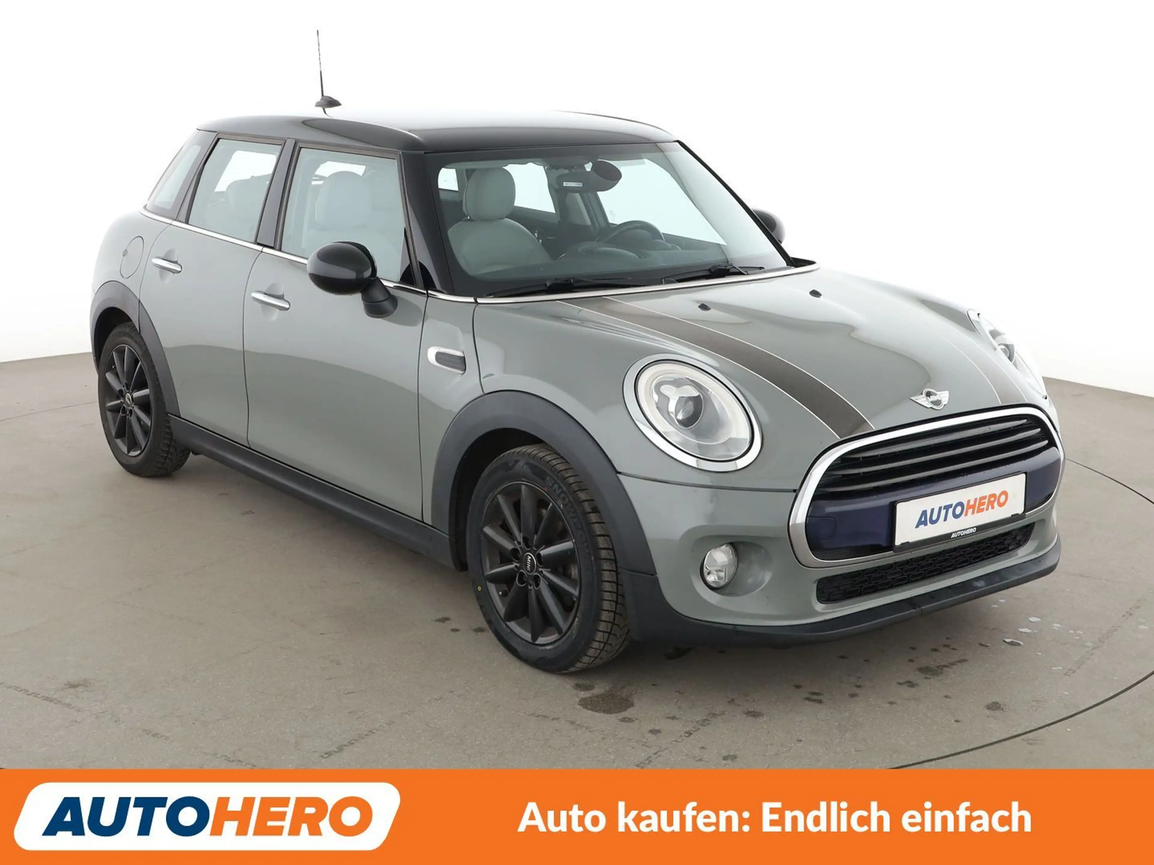 MINI Cooper D Cooper D Aut.*NAVI*LED*TEMPO*PDC*SHZ* — photo 8