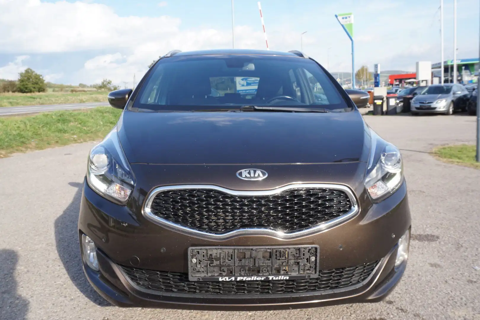 Kia Carens Active 1,7 CRDI Braun - 1