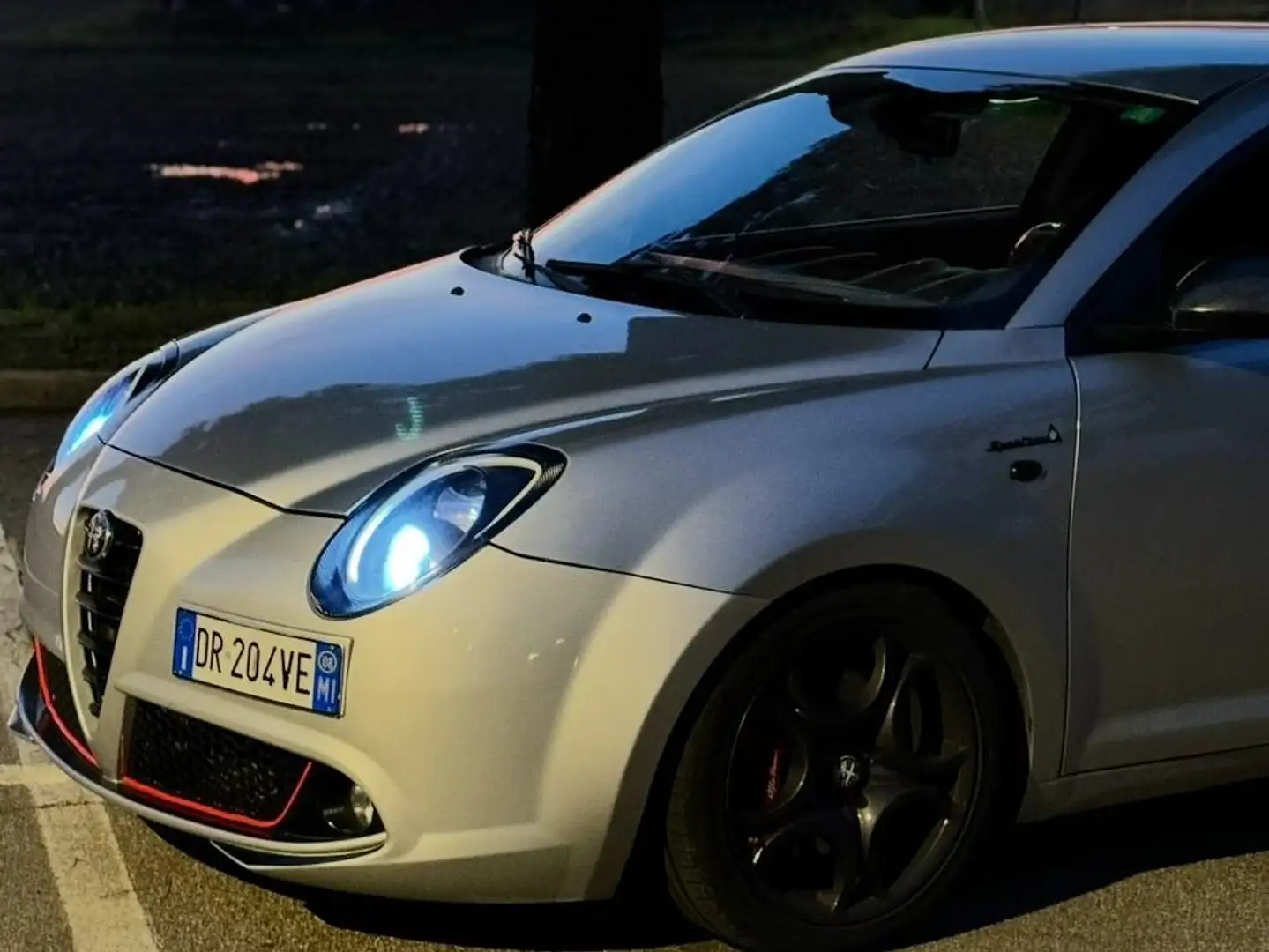 Alfa Romeo MiTo MiTo 2008 1.4 tb Distinctive Sport Pack 155cv Silber - 1