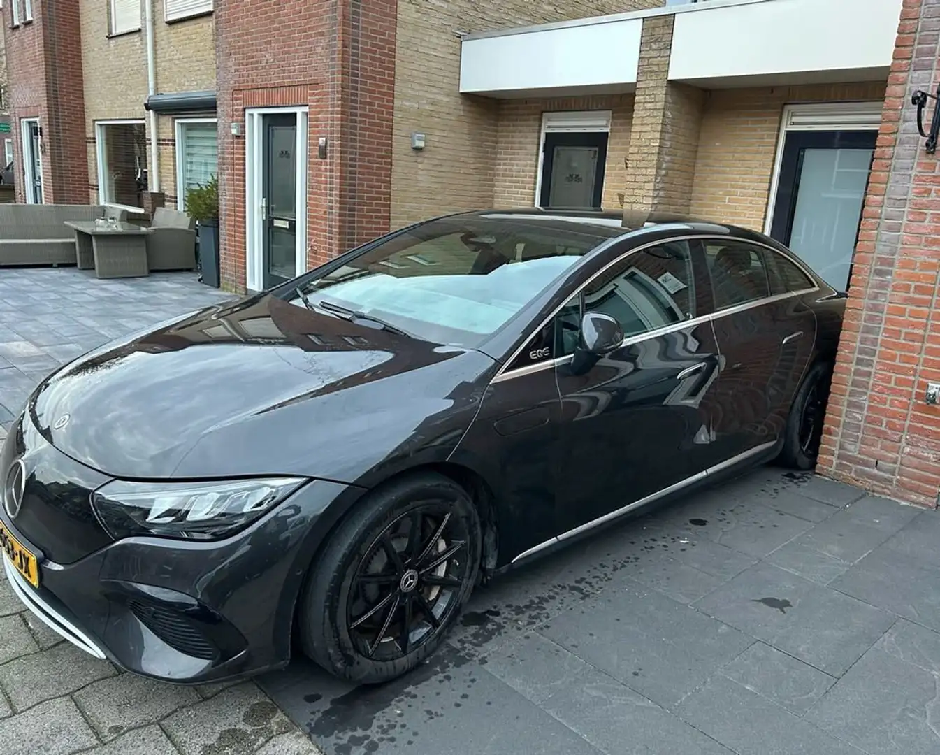 Mercedes-Benz EQE 300 Business Line Noir - 1
