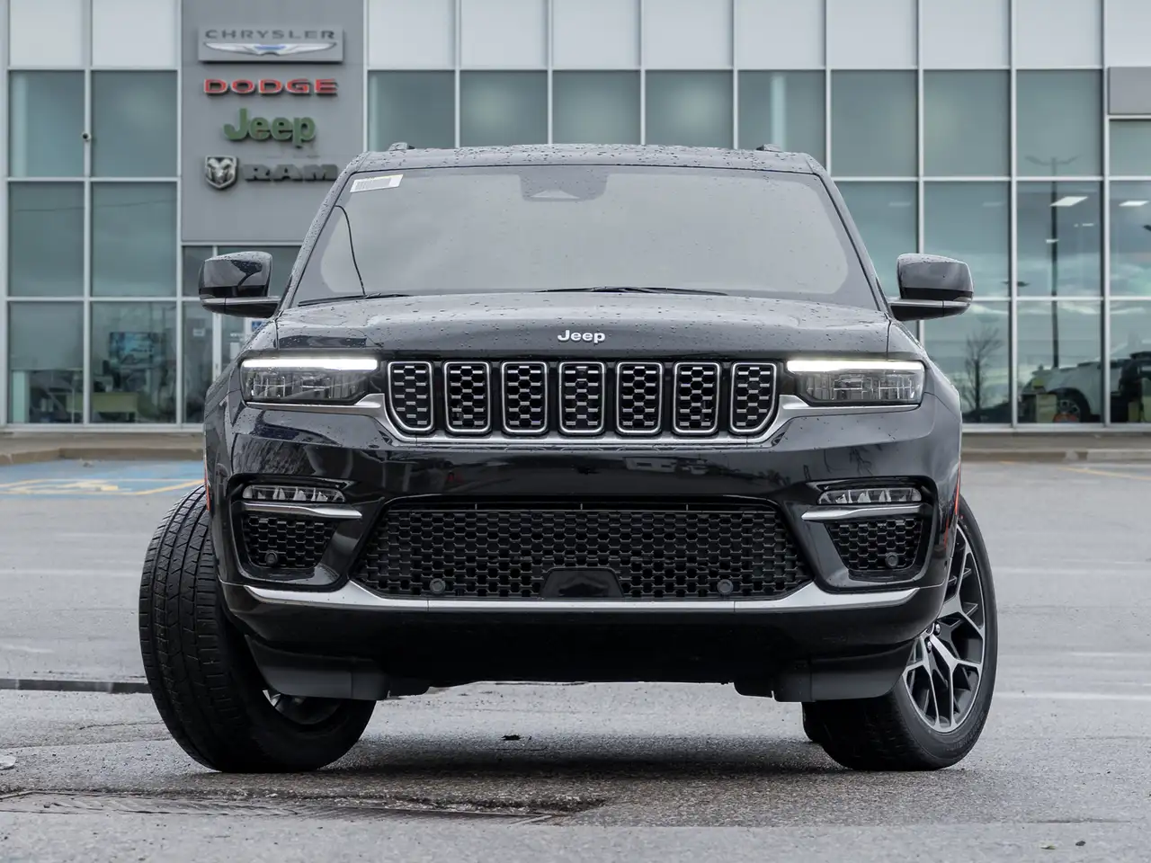 Jeep Grand Cherokee снимка Jeep Grand Cherokee