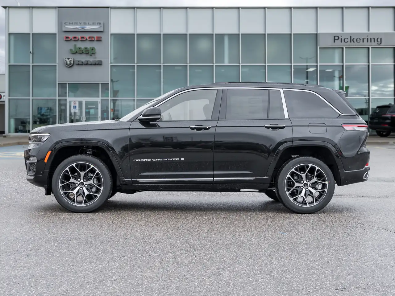 Jeep Grand Cherokee снимка Jeep Grand Cherokee