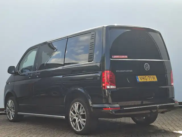 Volkswagen Transporter view 2