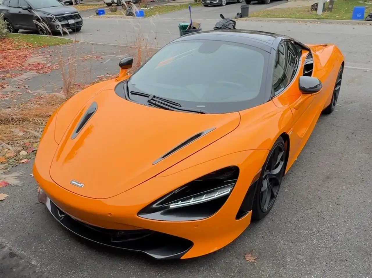 McLaren 720S снимка McLaren 720S
