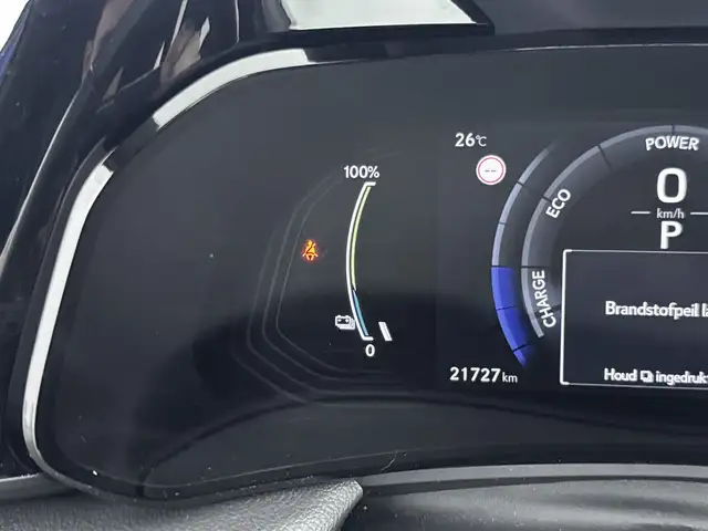 Lexus NX view 4