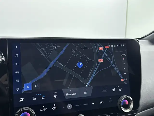 Lexus NX view 5
