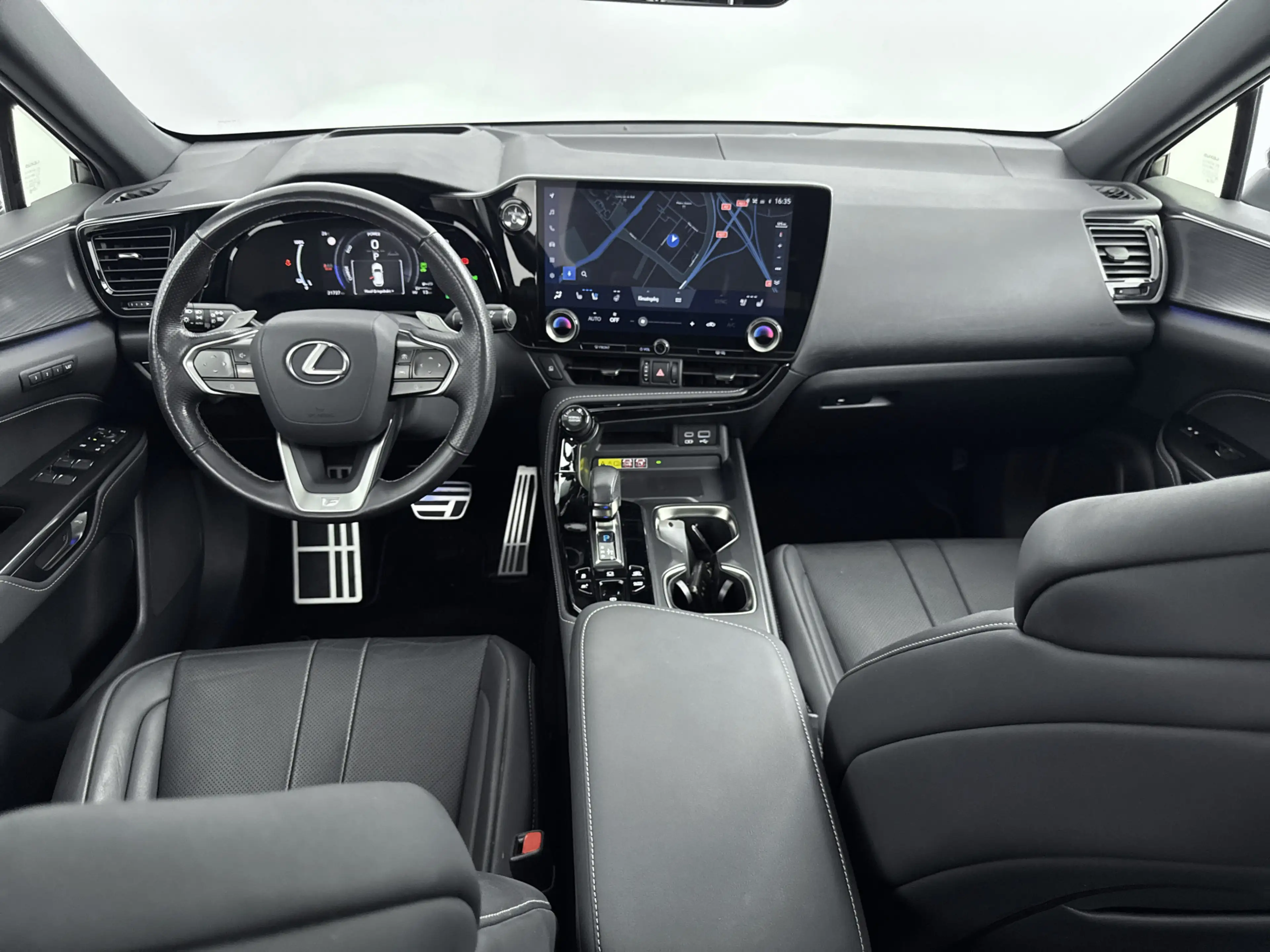 Lexus NX 450h+ AWD F-Sport Line | Glazen Schuifdak | Zwart Leder — photo 3