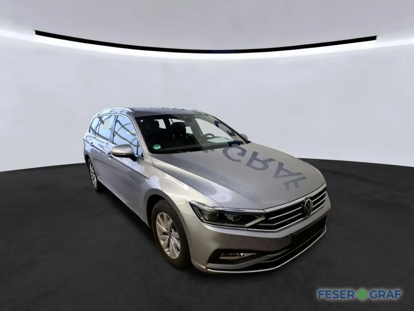 Volkswagen Passat Variant Elegance 2.0 TDI DSG AHK RFK Navi Silber - 2