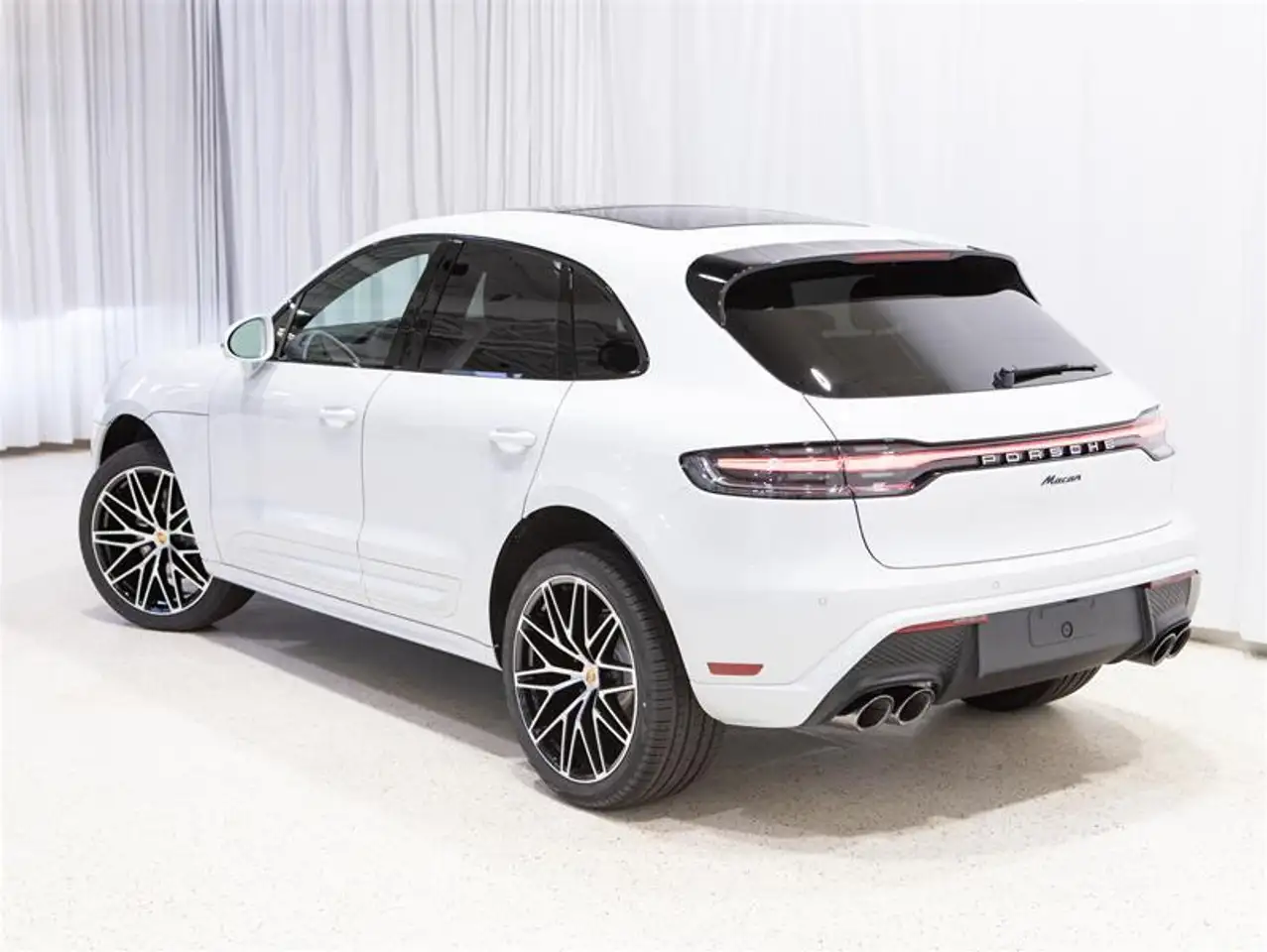 Porsche Macan снимка Porsche Macan