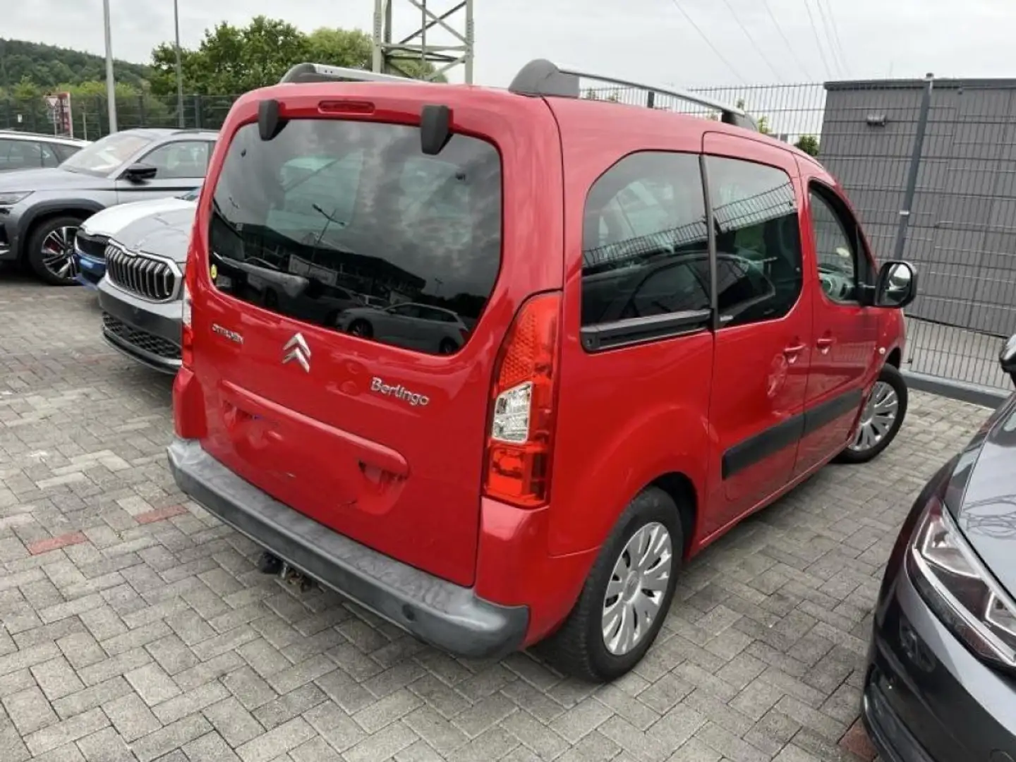 Citroen Berlingo Multispace Pano AHK Klima Rot - 2