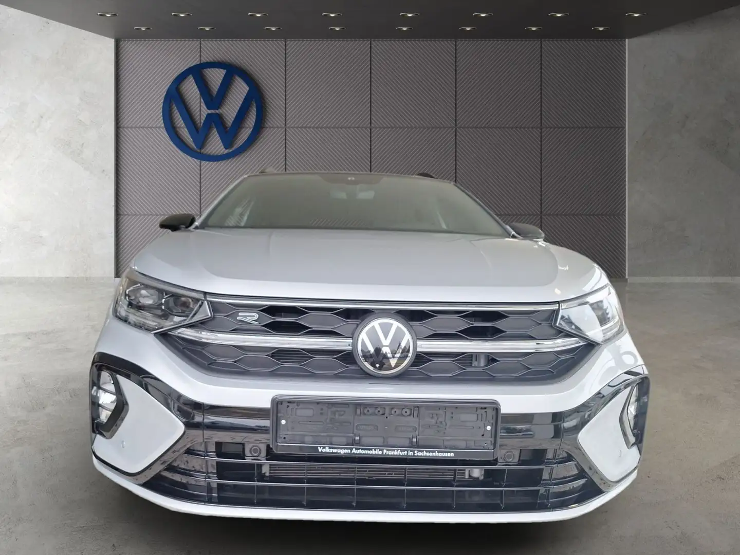 Volkswagen Taigo 1.5 TSI DSG R-Line Navi IQ.Light DAB+ Fron Silber - 2