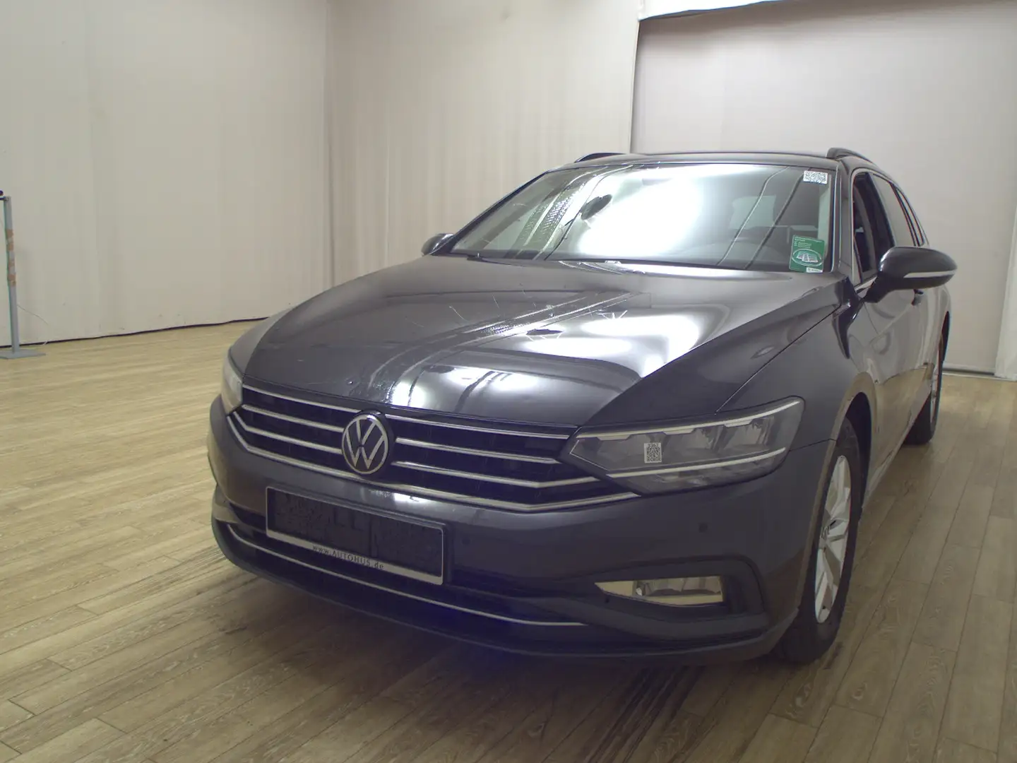 Volkswagen Passat Var. 2.0 TDI Business ACC LED Navi RfK Facelift Grau - 2
