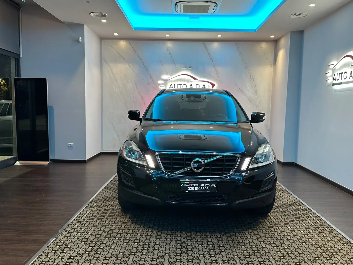 Volvo XC60 XC60 D3 Momentum Blu/Azzurro - 1